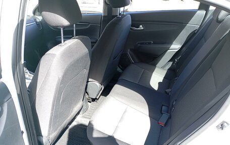 KIA Rio IV, 2021 год, 1 779 000 рублей, 12 фотография