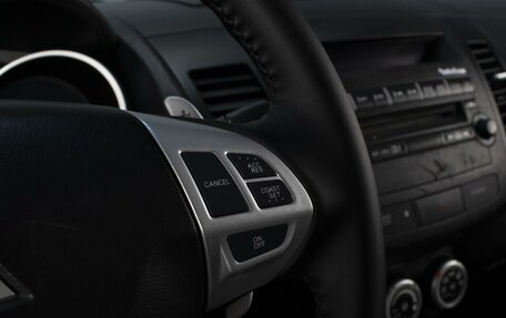 Mitsubishi Outlander III рестайлинг 3, 2007 год, 990 000 рублей, 16 фотография