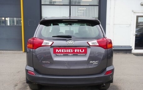 Toyota RAV4, 2013 год, 1 830 000 рублей, 6 фотография
