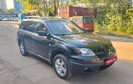Mitsubishi Outlander III рестайлинг 3, 2003 год, 450 000 рублей, 1 фотография