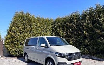 Volkswagen Caravelle T6 рестайлинг, 2021 год, 6 000 000 рублей, 1 фотография