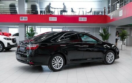 Toyota Camry, 2015 год, 1 600 000 рублей, 4 фотография