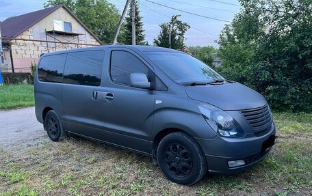 Hyundai Grand Starex Grand Starex I рестайлинг 2, 2010 год, 1 690 000 рублей, 3 фотография