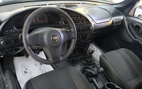 Chevrolet Niva I рестайлинг, 2017 год, 699 000 рублей, 11 фотография