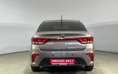 KIA Rio IV, 2018 год, 1 300 000 рублей, 8 фотография
