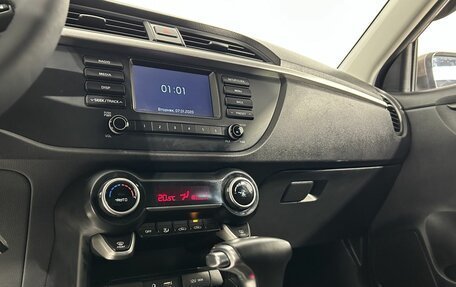 KIA Rio IV, 2018 год, 1 300 000 рублей, 19 фотография