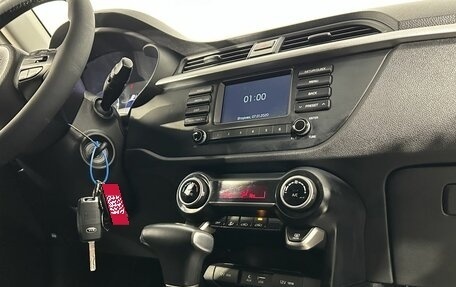 KIA Rio IV, 2018 год, 1 300 000 рублей, 24 фотография