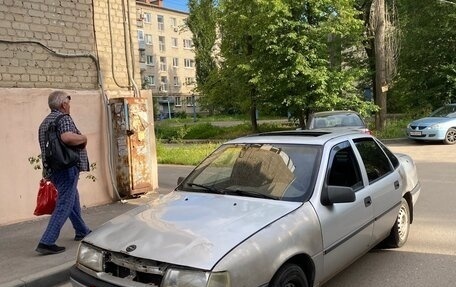Opel Vectra A, 1992 год, 55 000 рублей, 1 фотография