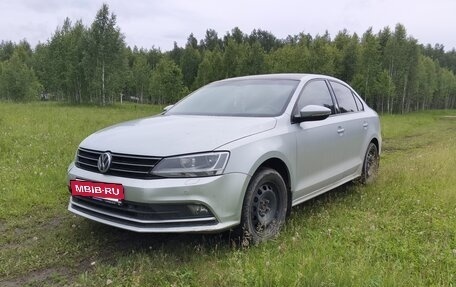 Volkswagen Jetta VI, 2016 год, 900 000 рублей, 6 фотография