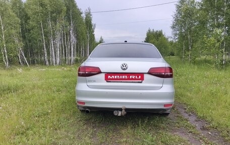 Volkswagen Jetta VI, 2016 год, 900 000 рублей, 4 фотография