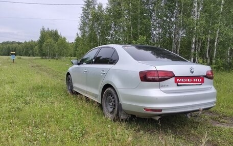 Volkswagen Jetta VI, 2016 год, 900 000 рублей, 2 фотография