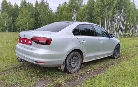 Volkswagen Jetta VI, 2016 год, 900 000 рублей, 3 фотография
