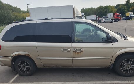Chrysler Town & Country IV, 2002 год, 350 000 рублей, 4 фотография