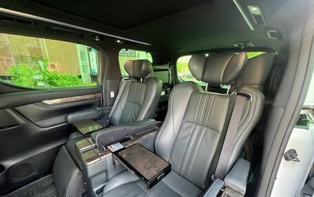 Toyota Alphard III, 2019 год, 4 800 000 рублей, 14 фотография
