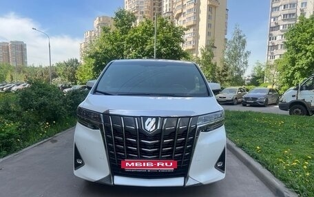 Toyota Alphard III, 2019 год, 4 800 000 рублей, 8 фотография