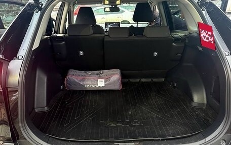 Toyota RAV4, 2021 год, 3 400 000 рублей, 4 фотография