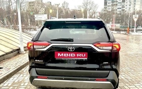 Toyota RAV4, 2021 год, 3 400 000 рублей, 14 фотография