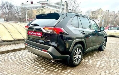Toyota RAV4, 2021 год, 3 400 000 рублей, 18 фотография