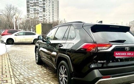 Toyota RAV4, 2021 год, 3 400 000 рублей, 16 фотография