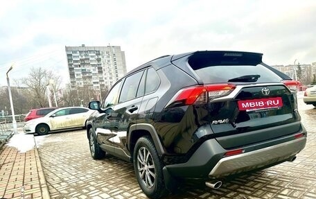Toyota RAV4, 2021 год, 3 400 000 рублей, 17 фотография