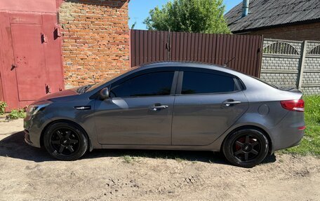 KIA Rio III рестайлинг, 2016 год, 950 000 рублей, 2 фотография