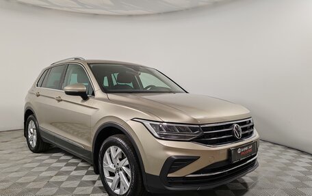 Volkswagen Tiguan II, 2021 год, 3 199 000 рублей, 3 фотография