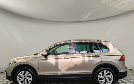 Volkswagen Tiguan II, 2021 год, 3 199 000 рублей, 8 фотография