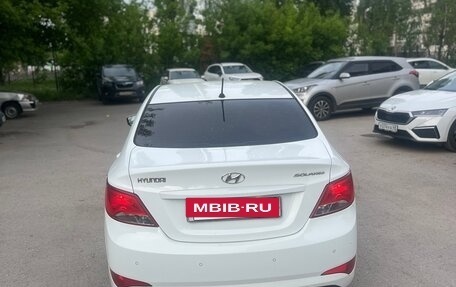 Hyundai Solaris II рестайлинг, 2015 год, 870 000 рублей, 5 фотография