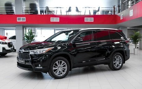 Toyota Highlander III, 2013 год, 2 550 000 рублей, 1 фотография