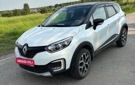 Renault Kaptur I рестайлинг, 2020 год, 1 400 000 рублей, 2 фотография