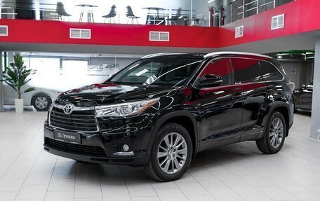 Toyota Highlander III, 2013 год, 2 550 000 рублей, 5 фотография