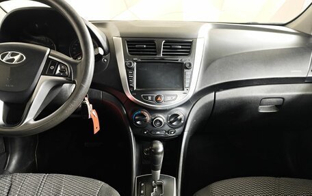 Hyundai Solaris II рестайлинг, 2011 год, 419 000 рублей, 12 фотография