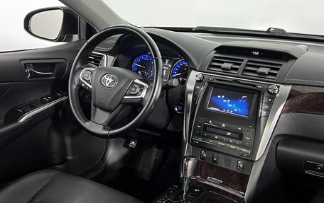 Toyota Camry, 2015 год, 2 550 000 рублей, 13 фотография