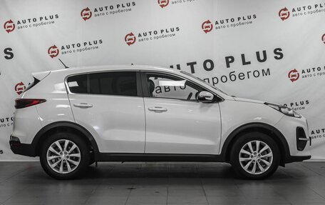 KIA Sportage IV рестайлинг, 2018 год, 2 399 000 рублей, 5 фотография
