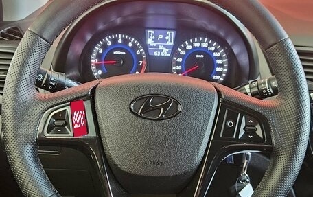 Hyundai Solaris II рестайлинг, 2015 год, 1 020 000 рублей, 11 фотография