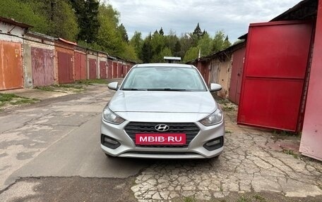 Hyundai Solaris II рестайлинг, 2018 год, 1 050 000 рублей, 2 фотография