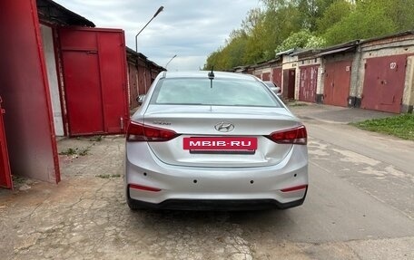 Hyundai Solaris II рестайлинг, 2018 год, 1 050 000 рублей, 10 фотография