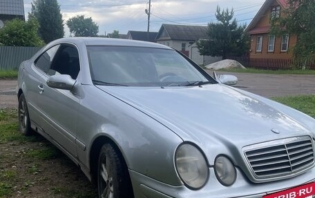 Mercedes-Benz CLK-Класс, 2000 год, 400 000 рублей, 17 фотография