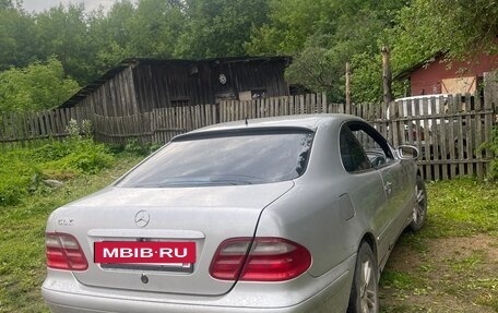 Mercedes-Benz CLK-Класс, 2000 год, 400 000 рублей, 16 фотография