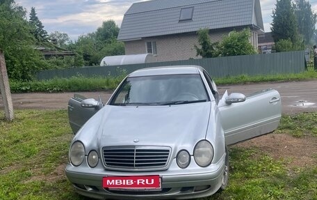 Mercedes-Benz CLK-Класс, 2000 год, 400 000 рублей, 18 фотография