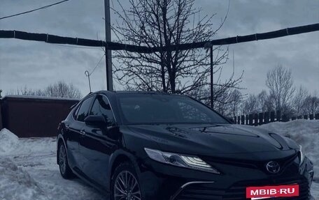 Toyota Camry, 2022 год, 4 200 000 рублей, 7 фотография