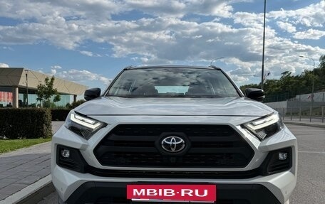Toyota RAV4, 2025 год, 3 750 000 рублей, 3 фотография