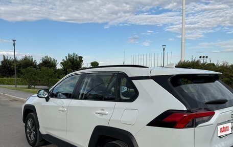 Toyota RAV4, 2025 год, 3 750 000 рублей, 7 фотография