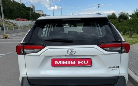 Toyota RAV4, 2025 год, 3 750 000 рублей, 6 фотография