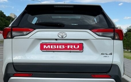 Toyota RAV4, 2025 год, 3 750 000 рублей, 21 фотография