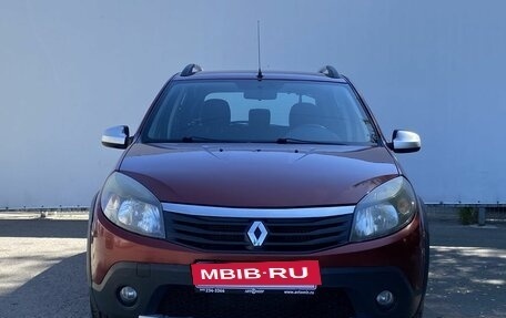 Renault Sandero I, 2014 год, 820 000 рублей, 2 фотография