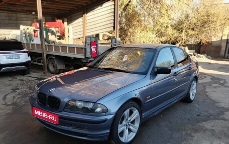 BMW 3 серия, 2001 год, 650 000 рублей, 1 фотография