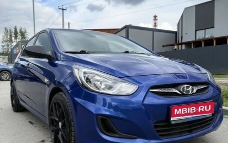 Hyundai Solaris II рестайлинг, 2014 год, 950 000 рублей, 1 фотография
