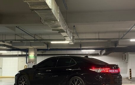 Toyota Camry, 2022 год, 3 499 999 рублей, 3 фотография