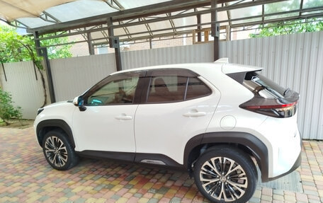 Toyota Yaris Cross, 2021 год, 2 228 000 рублей, 5 фотография